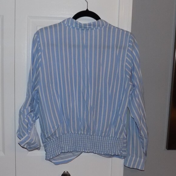 NWOT Milk & Honey Blue & White Striped Button Down Top Size XL - Picture 2 of 3